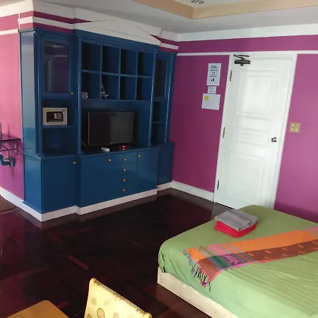 B&B 22 House